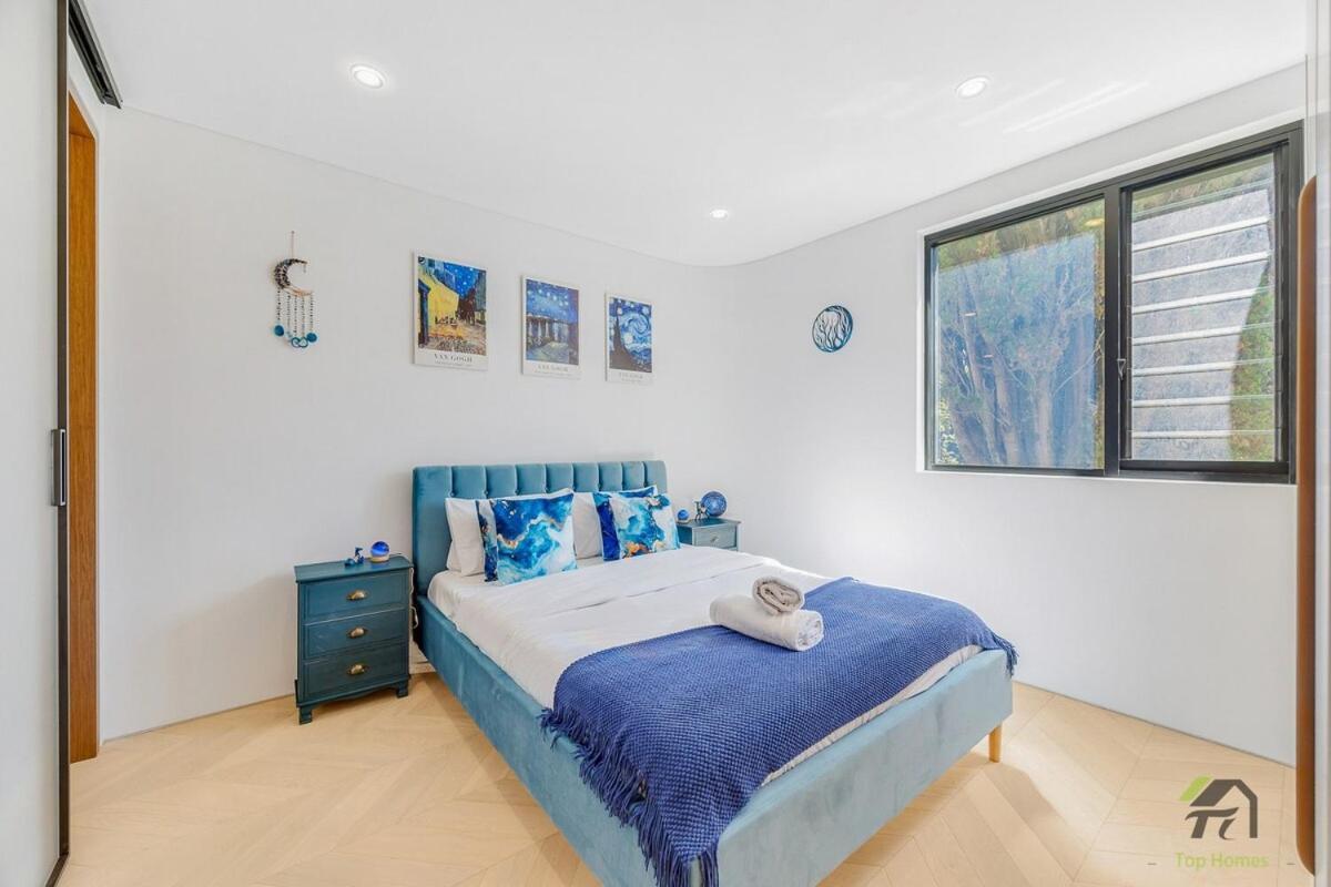 Whispering Pines With 4 Bedroom In Vaucluse