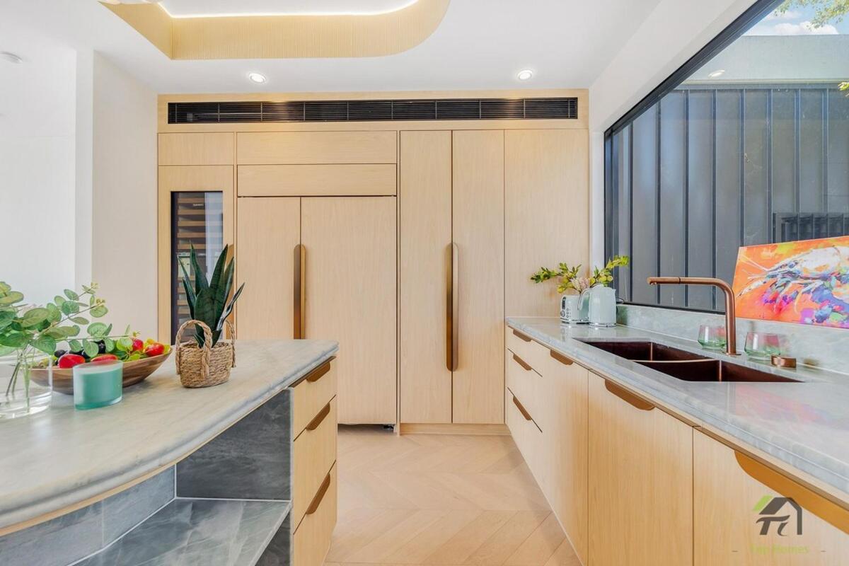 Holiday home Whispering Pines With 4 Bedroom In Vaucluse